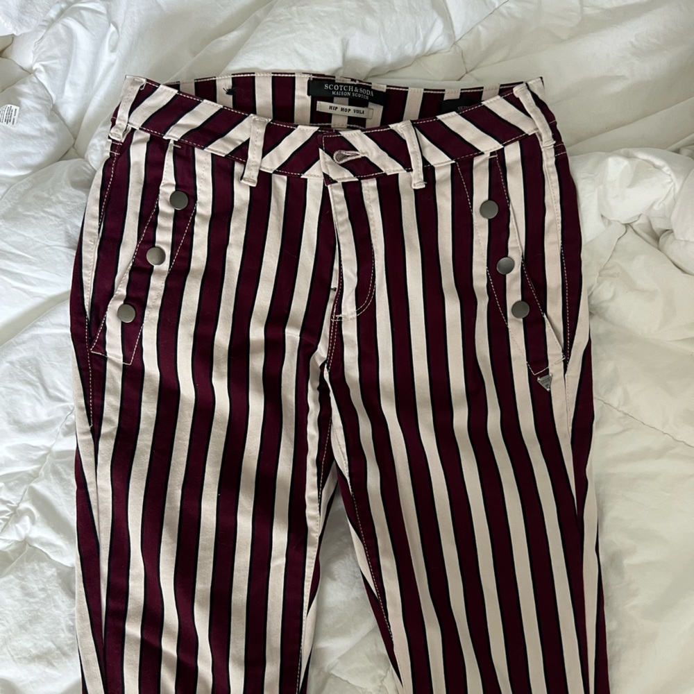 Pin stripe jeggings